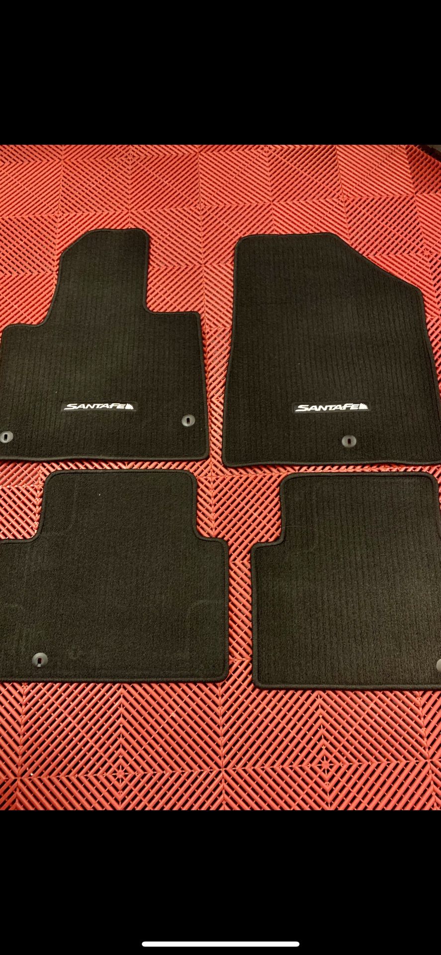 Hyundai Santa Fe floor mats Karpet Brand new