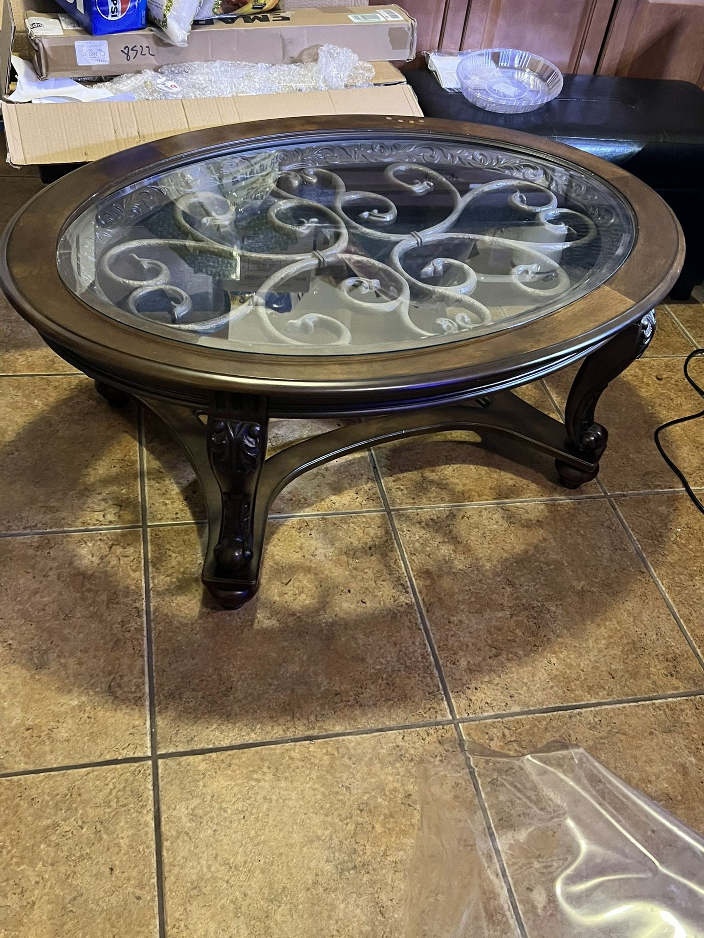 Coffee And Side Tables