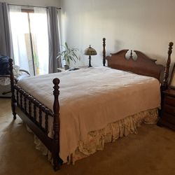 Solid Wood Antique Queen Bed frame 
