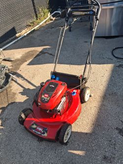 Toro Recycler 22 Personal Pace Self-Propelled Mower