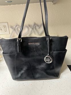 authentic Michael  kors purse / bag