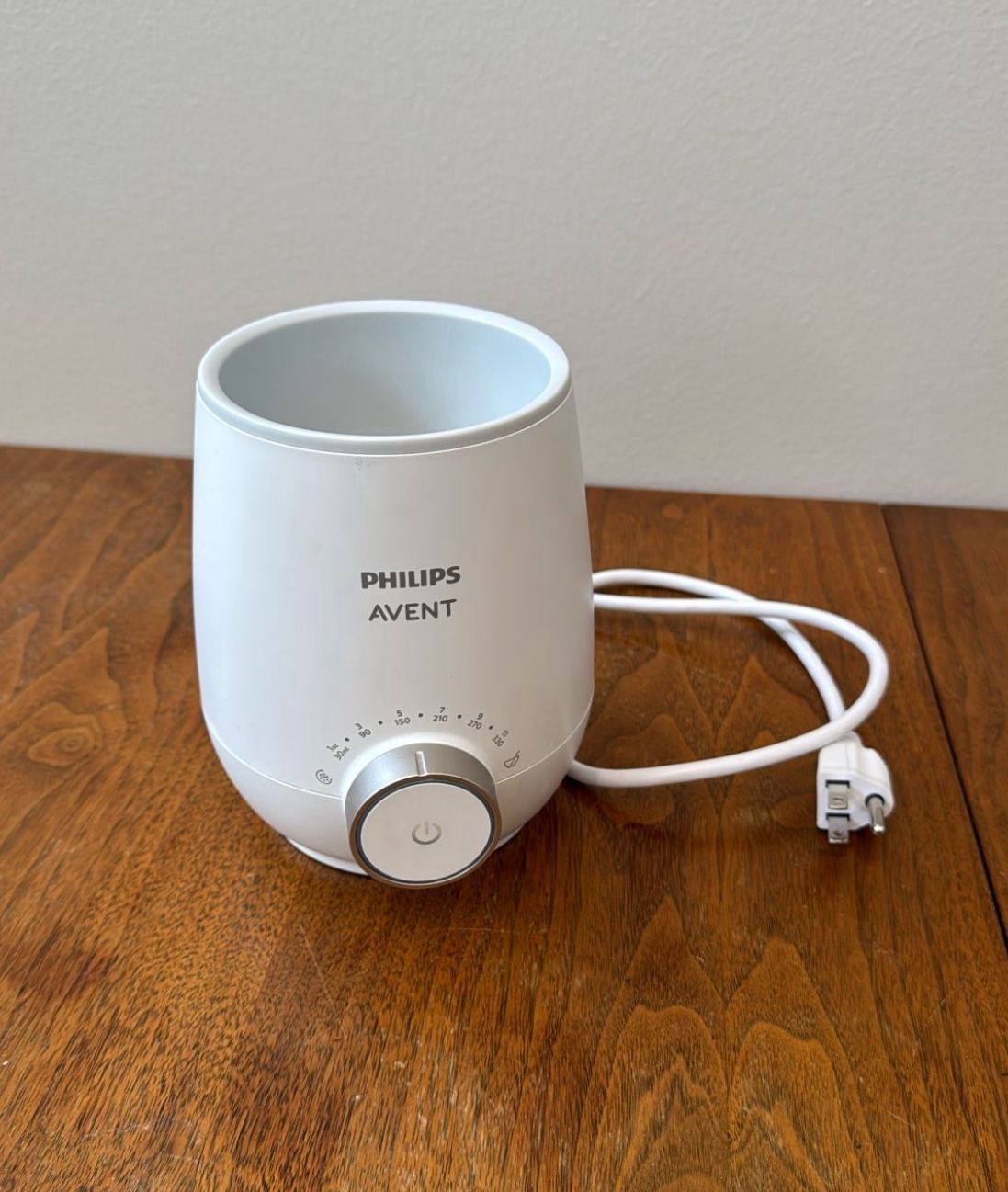Philips Avent Premium Fast Bottle Warmer, with Smart Temperature Control, Water Bath Technology, Automatic Shut-Off, Model SCF358