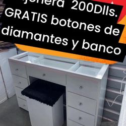 Cajonera 200 Dólares 