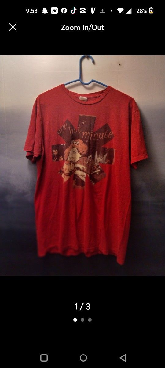 Red Hot Chili Peppers Tshirt