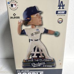 La Dodgers Kike Hernández Pitching Bobblehead 
