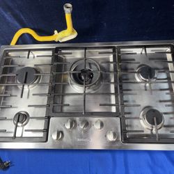Miele 5 Burner Gas Cooktop 
