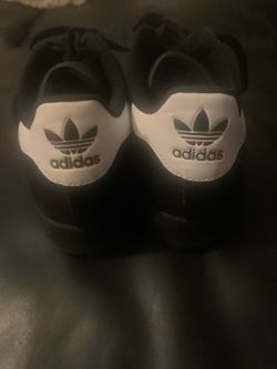 New Addias superstar size 10