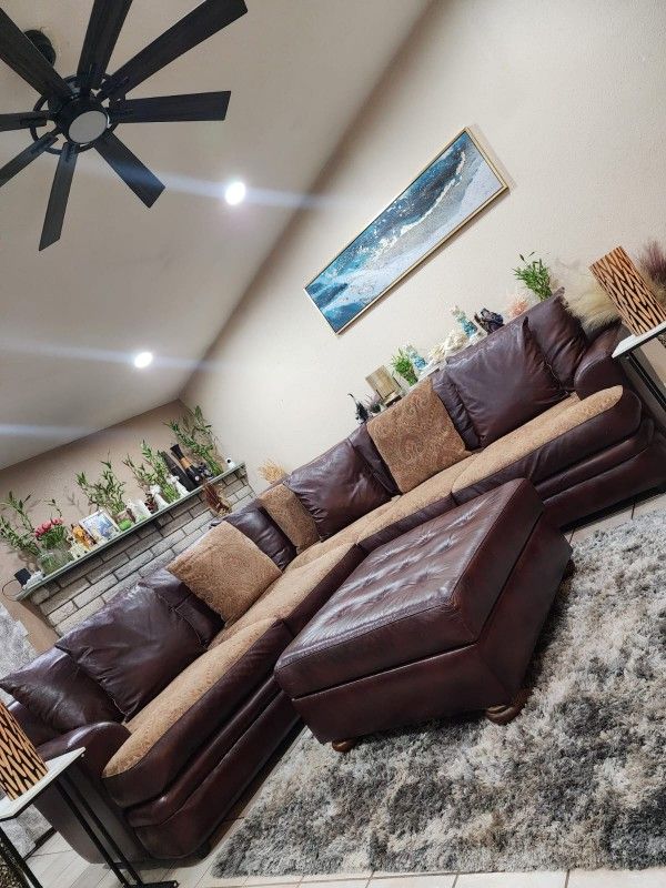 Huge Sofa Sectional Couch With Ottoman 100% Real Leather Extremely Comfy In Very Good Conditionπ₯³π ππ FREE DELIVERY π₯³π