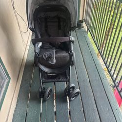 Coche Seminuevo Para Bebé En 25 Dolares 