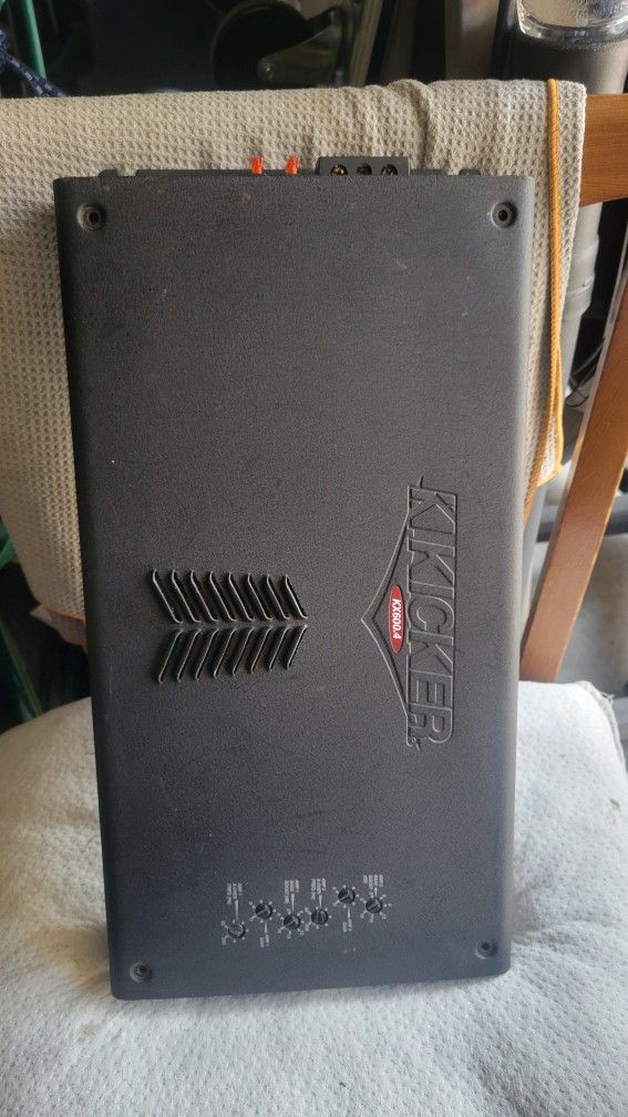 Kicker Amp Old School  4 Channel 600 Watts 
