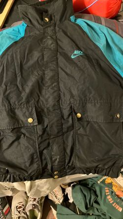 Nike Vintage Windbreaker 