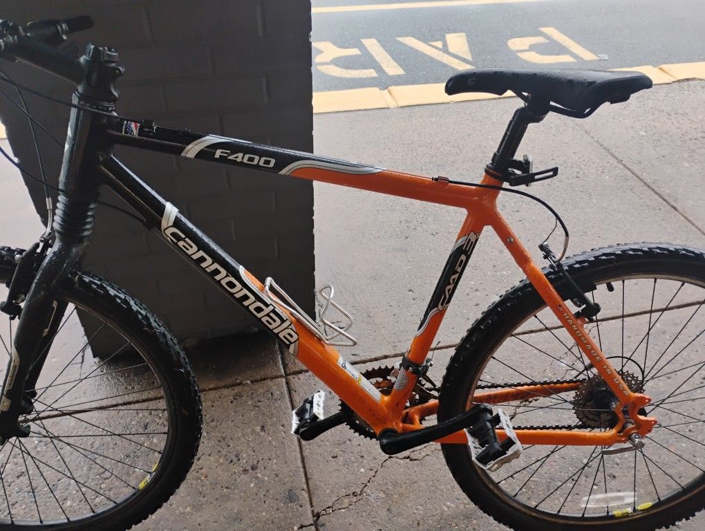 Cannondale Mountain Bike 