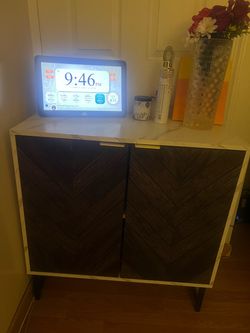 Storage cabinet