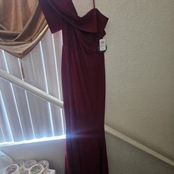 Dress Windso
Size L