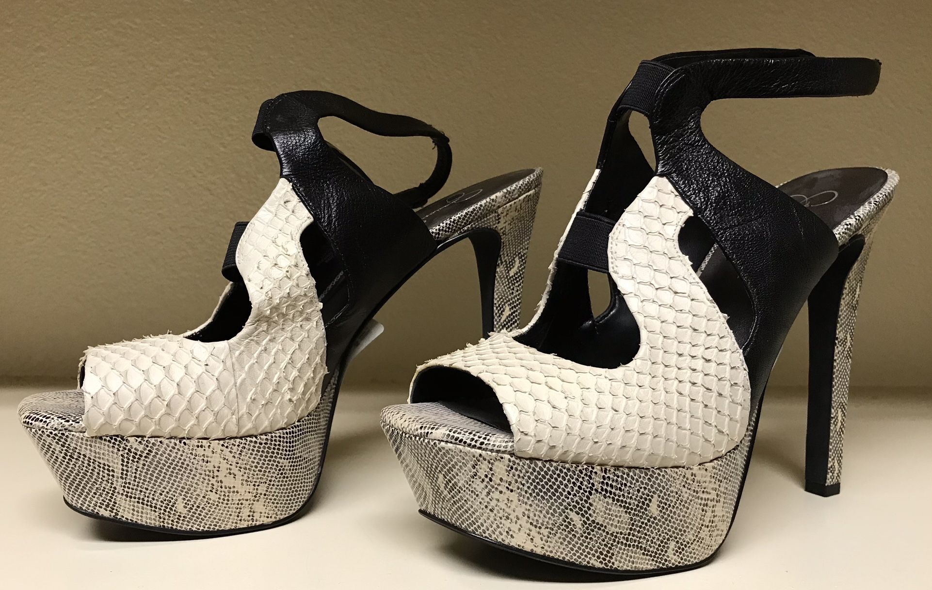 Jessica Simpson Hot Heels