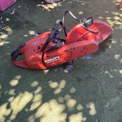 HILTI Dash 700-X Concrete Gas Saw 