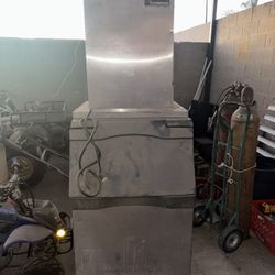 Ice Machine 