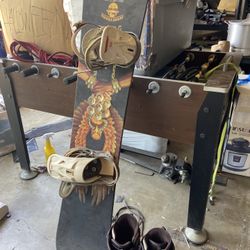 DC Snow boots And Snowboard