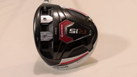 RH TAYLORMADE R15 DRIVER 9* LOFT ADJUSTABLE MATRIX VELOX 69G
S. FLEX GRAPHITE SHAFT W/ GOLF PRIDE GRIP Including a Driver Head Cover