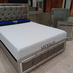 *Bedroom Special!!!*---Stylish Jasmine Queen/King Bedroom Sets---From $699!!!---Delivery And Financing🤠