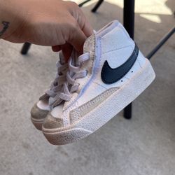 Nike Blazer 5t