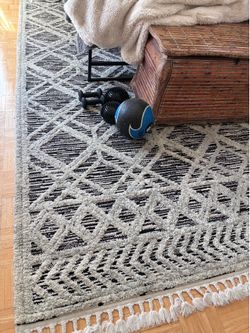 Area rug