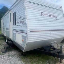 2005 Dutchmen Four Winds