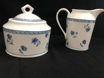 Mikasa Blue Medley Blue And White Small Flower Cream And Sugar