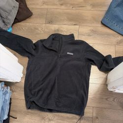 Black Columbia quarter zip