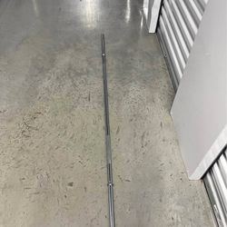 6ft Signature Fitness Alloy Steel Olympic Bar – Straight Weightlifting Barbell with Chrome Finish