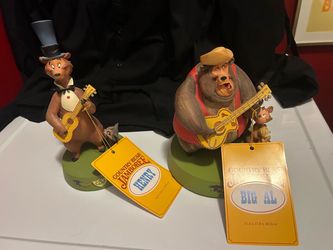 Disney parks country bear jamboree  figurine set of 2