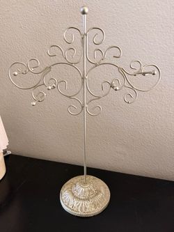 Silver Metal Jewelry Organizer Stand