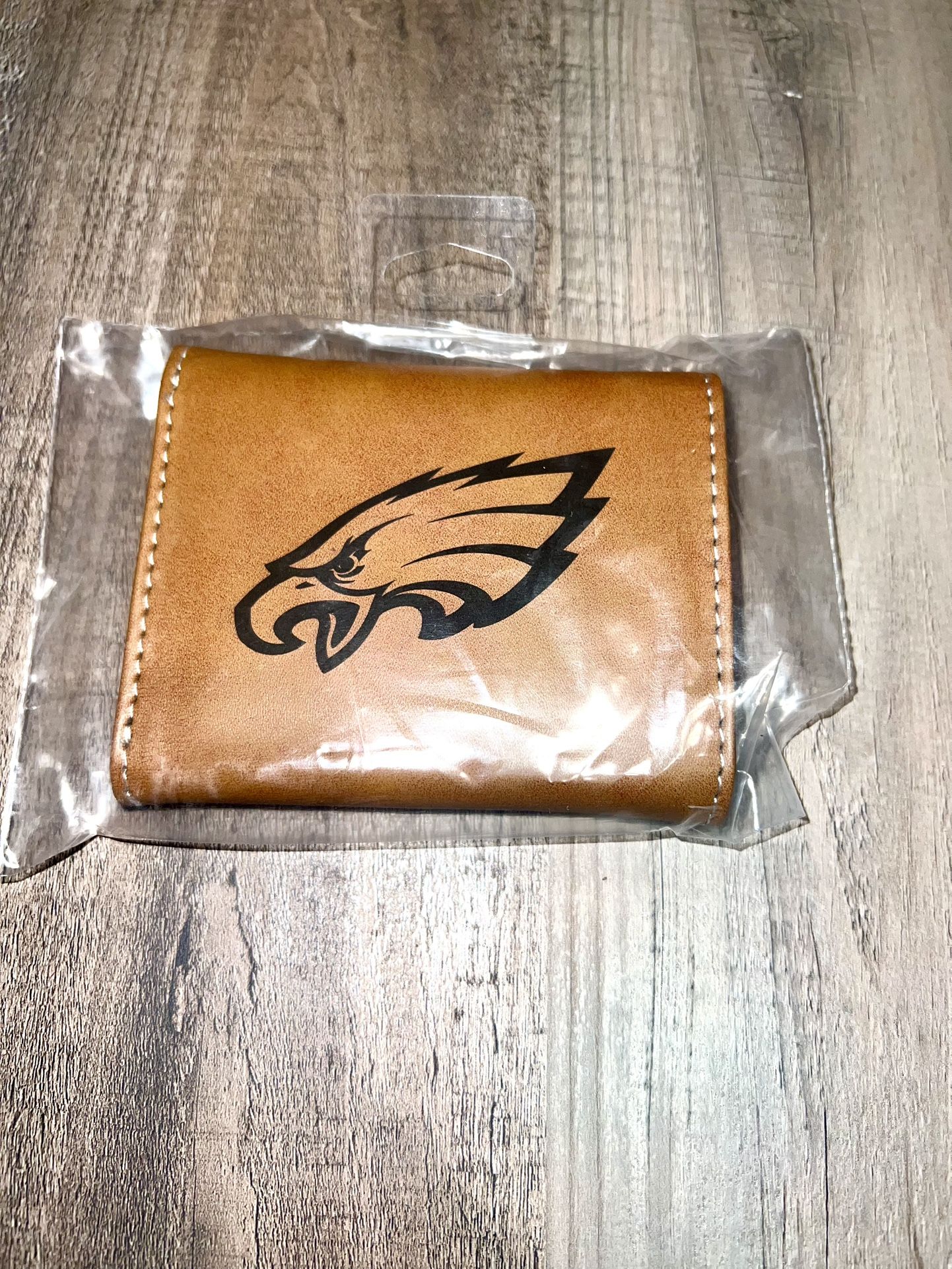 PHILADELPHIA EAGLES LASER ENGRAVED FRONT POCKET MENS BIFOLD WALLET
