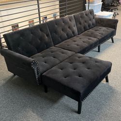Free Black Sectional (Has cat scratches)