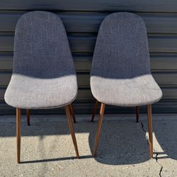 2 Chairs