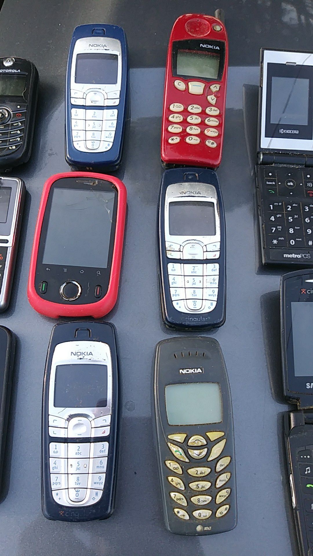 11 old phones..Nokia,Samsung,at&t,Kyocera, moterola