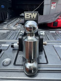 B&W Tow & Stow Adjustable Trailer Hitch – 2.5” Receiver –