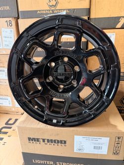Method Wheels in Gloss Black 17x8.5 6x5.5 0 Offset !!
