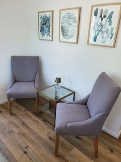Accent chairs