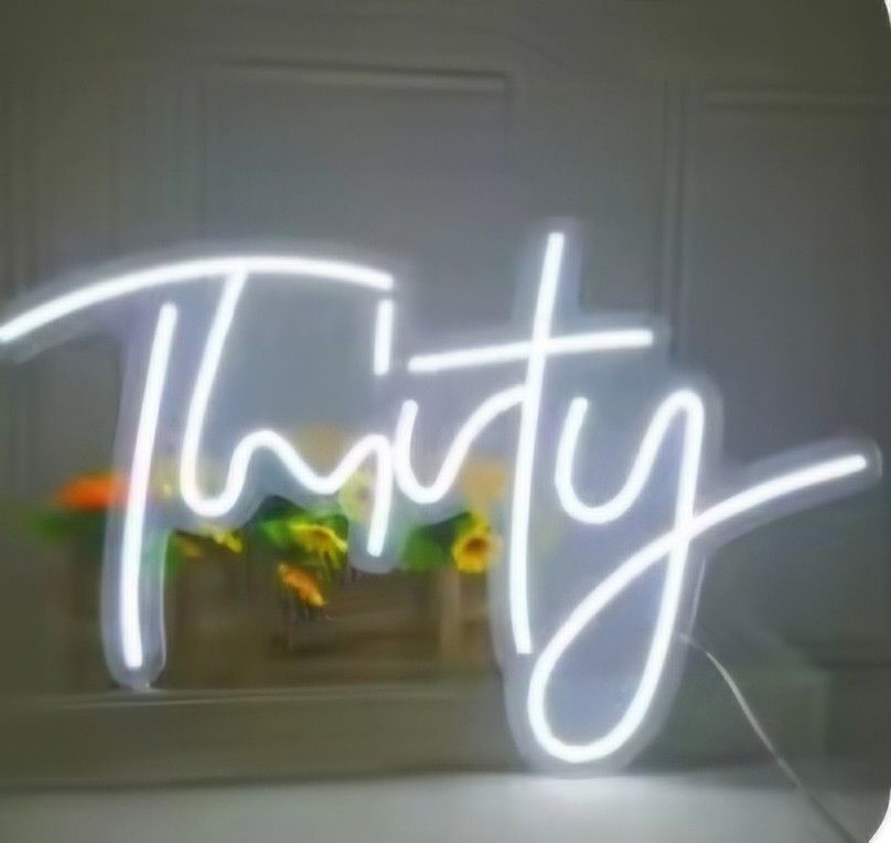 Thirty Neon Light 