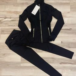 Lulu Lemon Set | Black & Gold Zipper | Size Large / 10