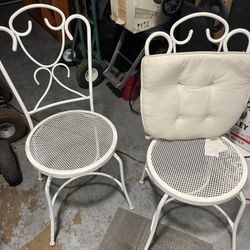 Table And Chairs 