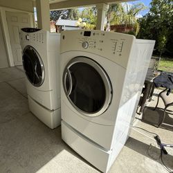 GE washer And Dryer Set