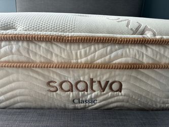 Saatva classic plush soft king mattress