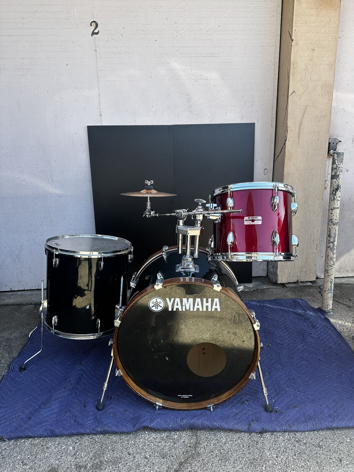 Yamaha Drum Kit 3 Pieces + Cymbal And Custom Stand for Sale in Long