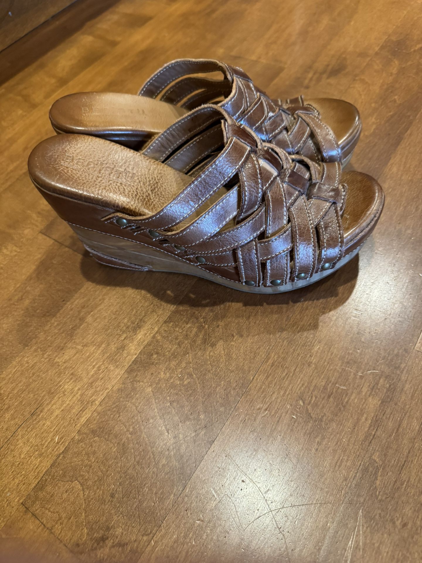 Woman’s Bed Stu Sexy Leather Wedge Heels Shipping Available