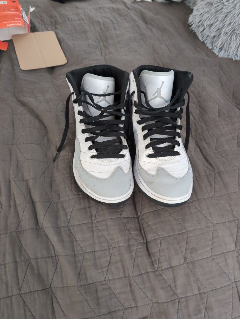 Jordan Sneakers