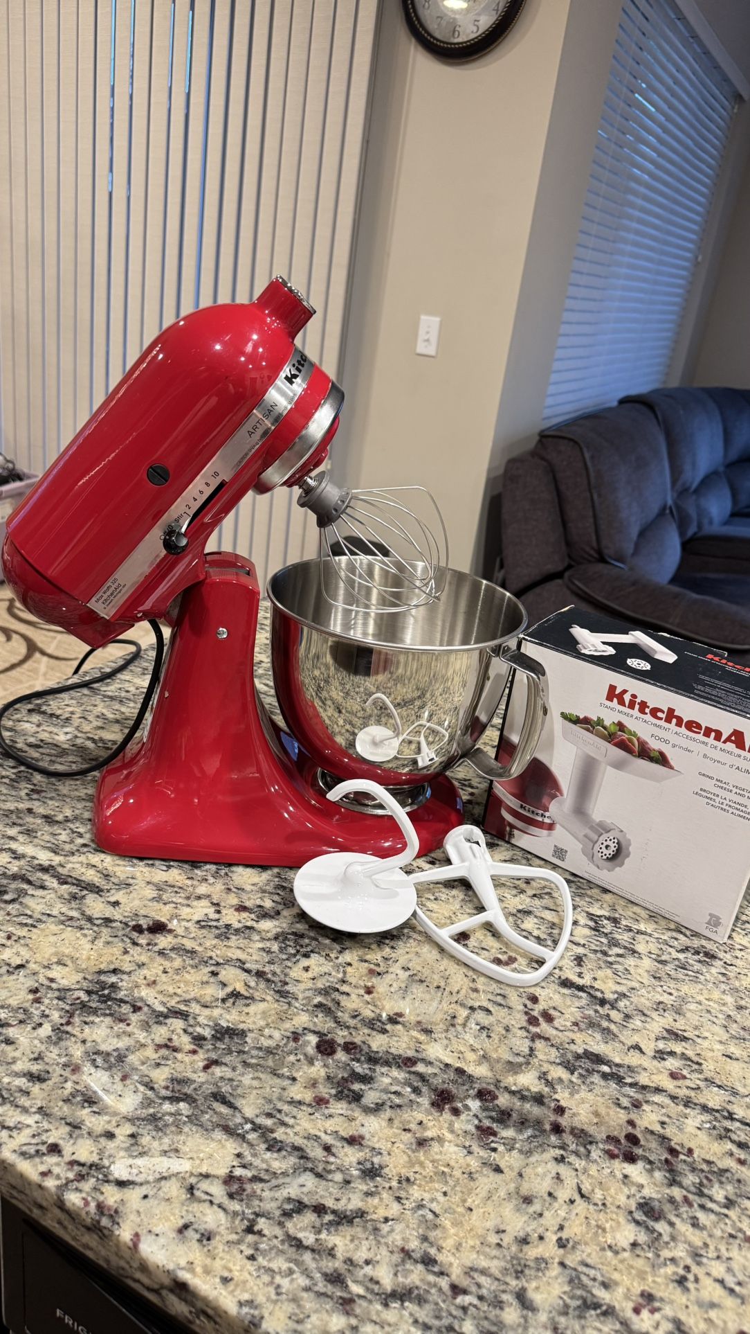 4 QT Kitchen Aid Mixer & food grinder 🌺like new