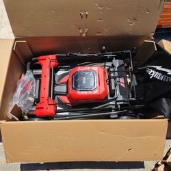 Milwaukee
M18 FUEL 21" Self-Propelled Dual Battery Mower (Tool-Only)