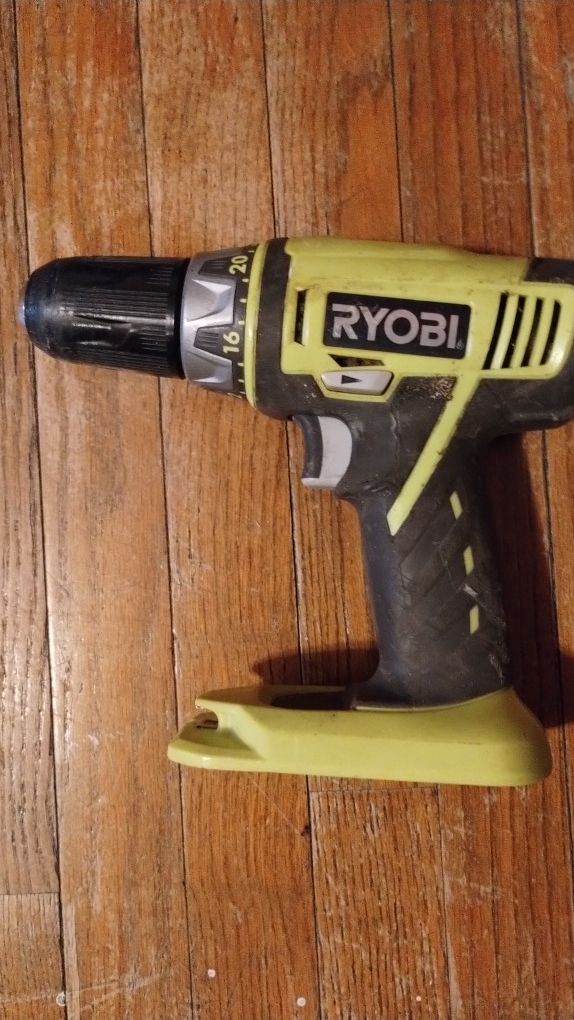 Functions 24/70s Adjustable Clutch To Speed Working With All Ryobi 18 Volt Batteries $25